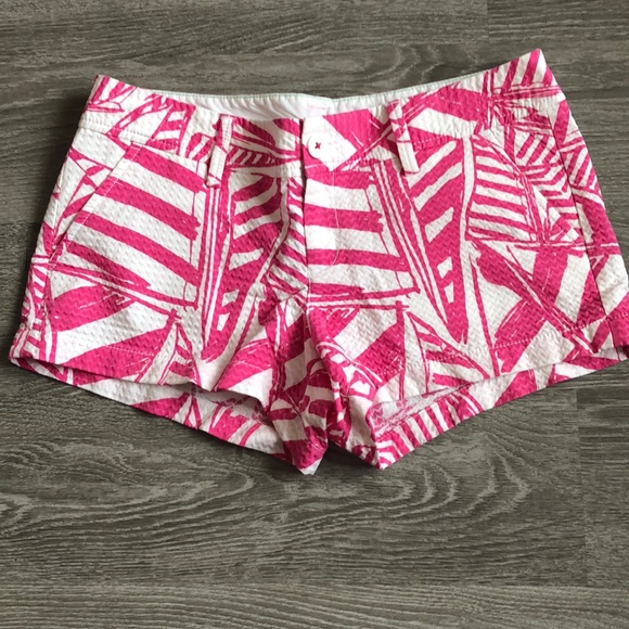 EUC Lilly Pulitzer Walsh shorts, Pink Yacht Sea, 6 - Picture 3 of 5